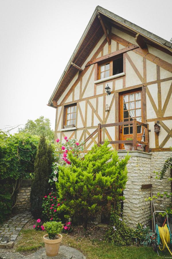Au Fil De L'Eau & Gite "Le Jardin Du Moulin" Fourges 外观 照片